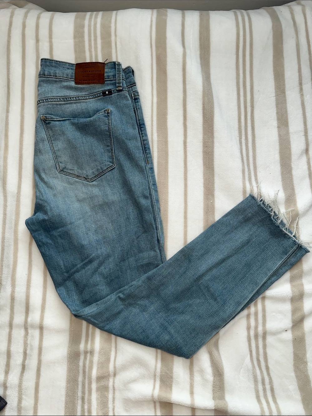 Lucky Brand Light Wash Skinny Jeans - Raw Hem